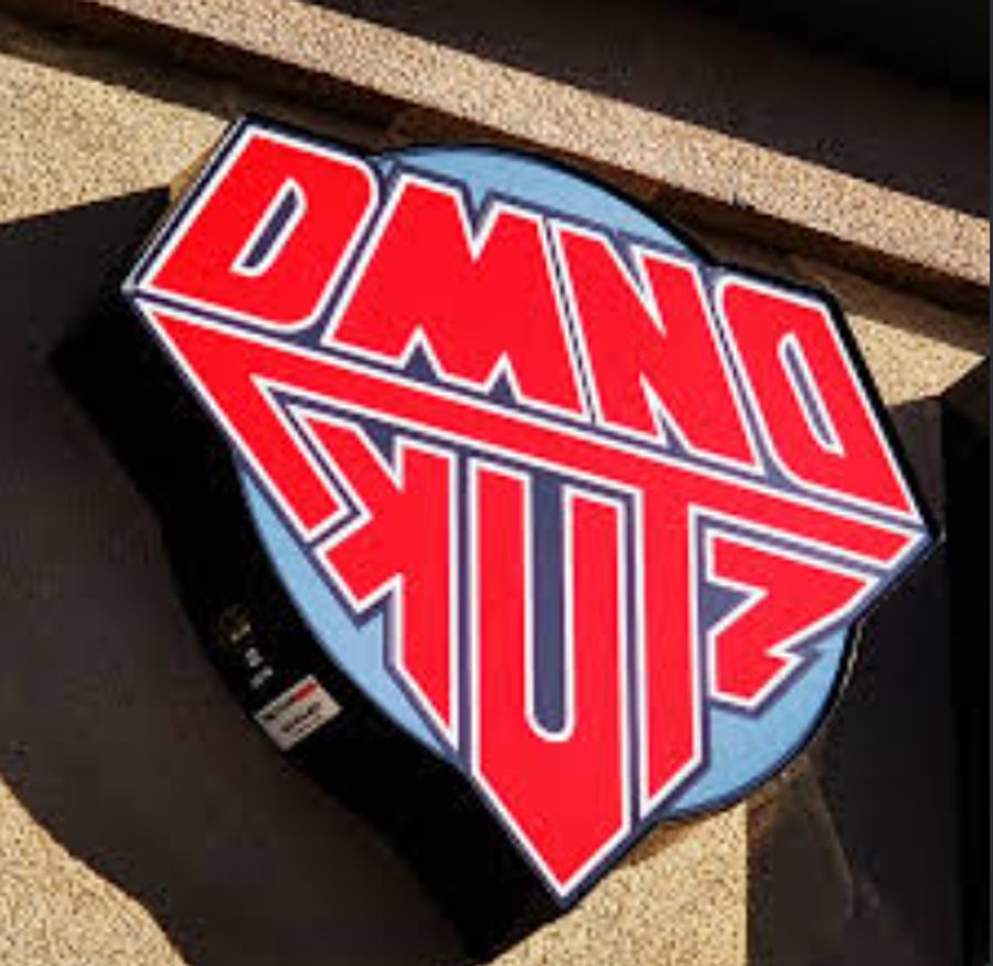 DMND KUTZ barbershop floor and stations